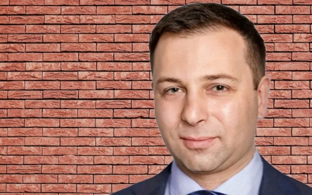 Мошенник Смирнов Олег Вячеславович против врача: как зять экс-сенатора Шнякина уничтожает репутацию невиновного тёзки